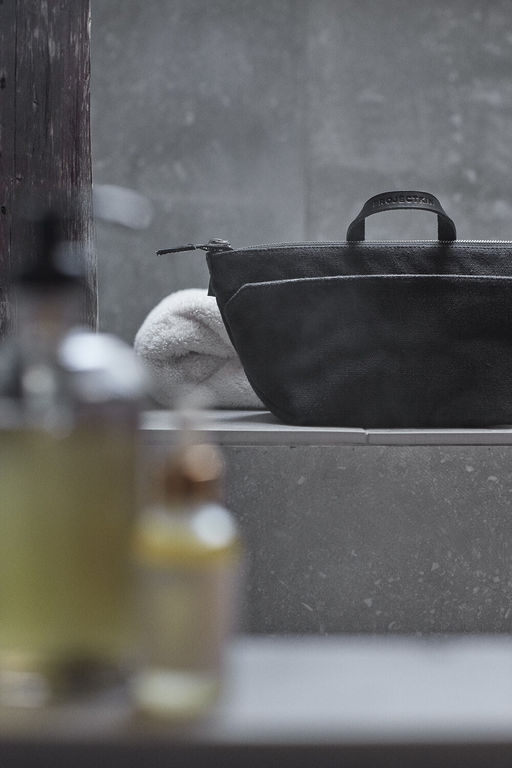 KIN Toiletry bag